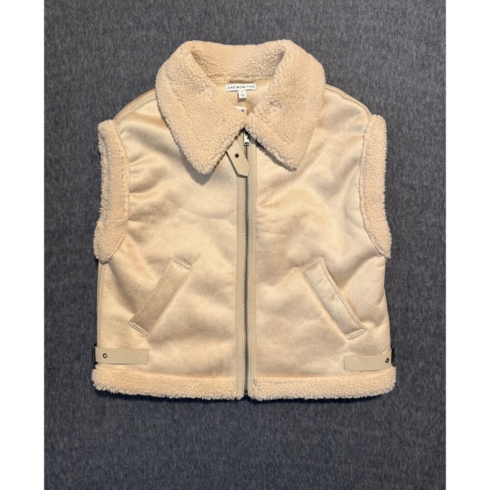 NWT And Now This Heavy Sherpa Lined Cream collared Vest w/buckles Med Oversized